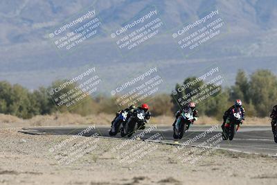 media/Dec-07-2025-CVMA (Sun) [[3e7d2de5dc]]/Race 4-Supersport Middleweight/